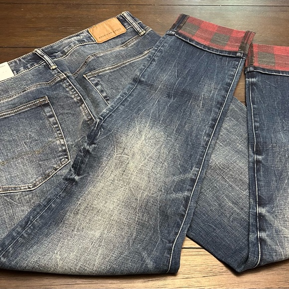 American Eagle Outfitters Blue Jeans with Red Plaid Cuffs NWT - Picture 3 of 4
